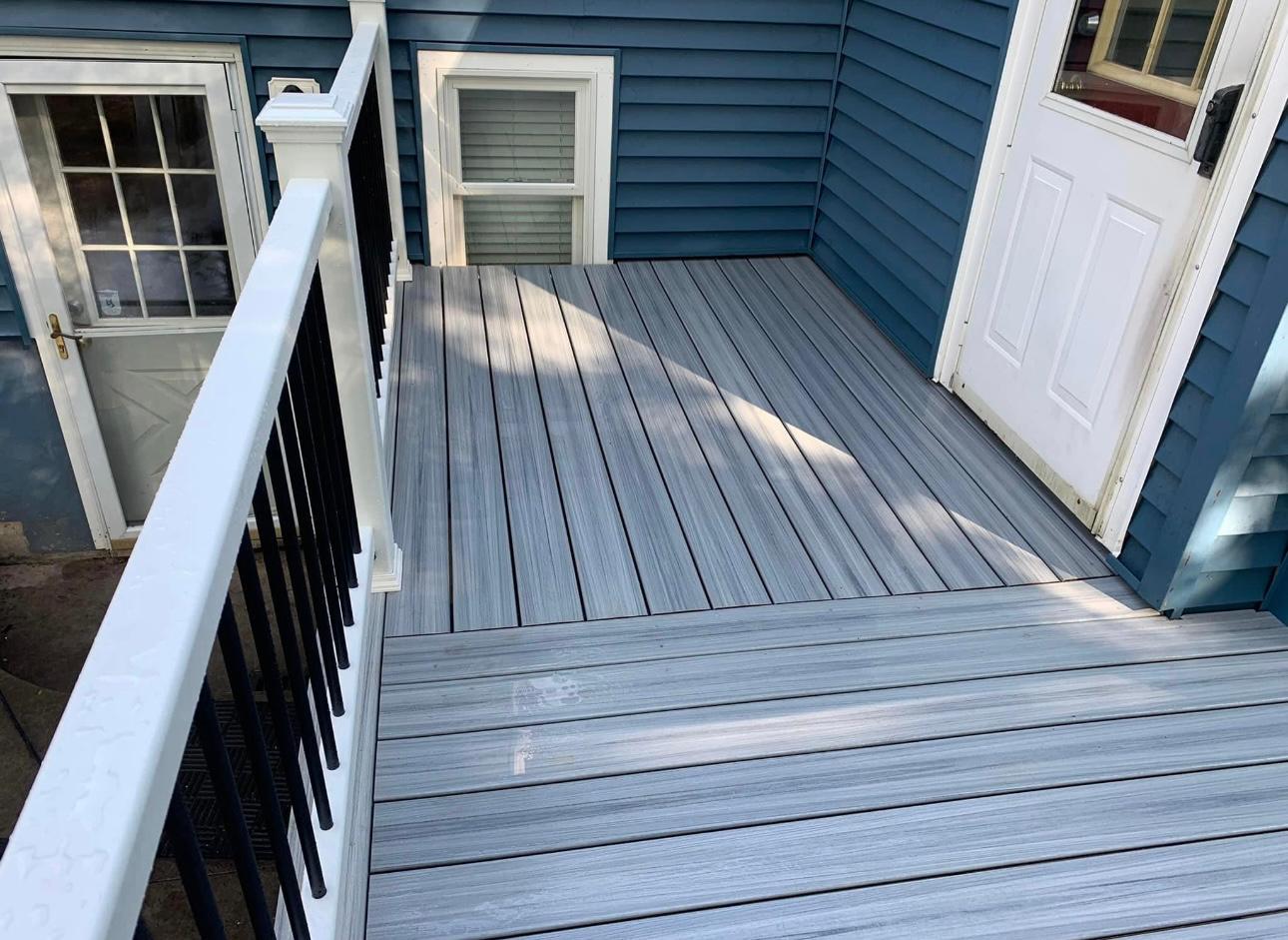 Single Level Deck - Image 3